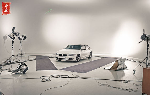 某品牌汽車拍攝現(xiàn)場