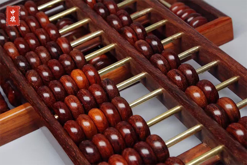 小旗家的算盤，要請(qǐng)專業(yè)的會(huì)計(jì)老師