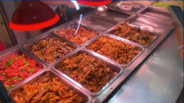 美食城內(nèi)一家小餐飲店 美食城內(nèi)一家小餐飲店