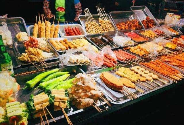 擺地攤做小吃 擺地攤做小吃