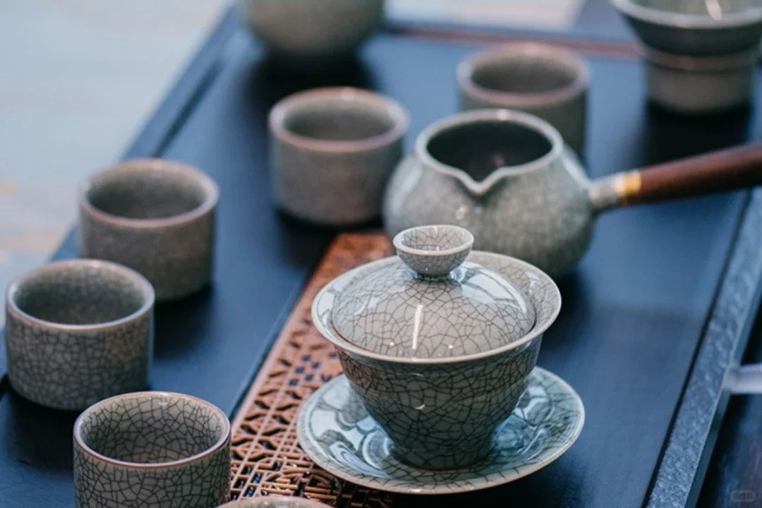 喝茶準備的器具非常精美