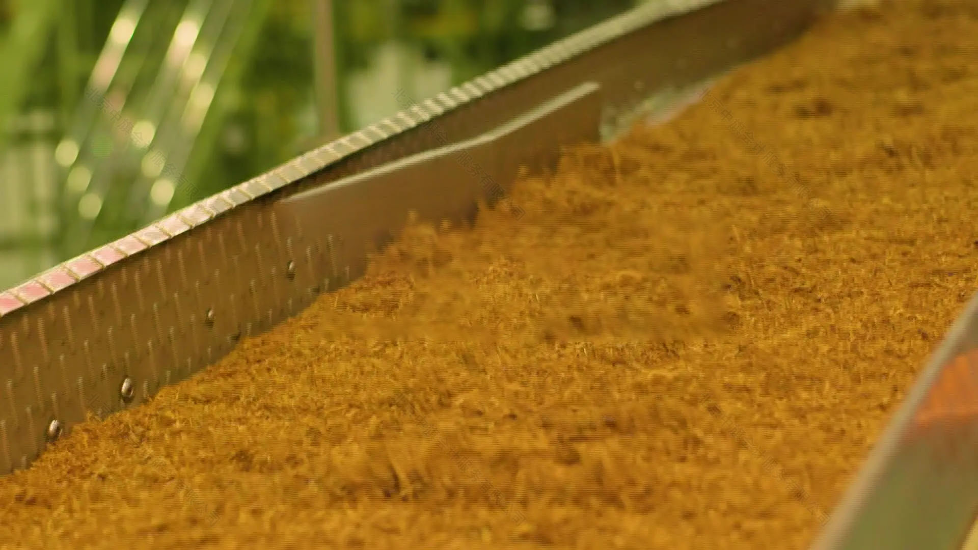 煙草生產(chǎn)車間.jpg 煙草生產(chǎn)車間.jpg