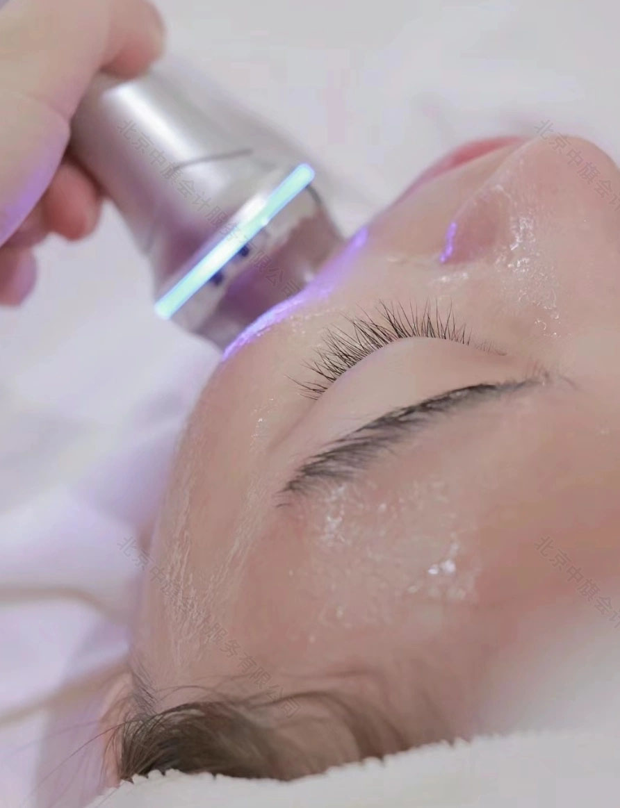 日常保養(yǎng)臉部.jpg 日常保養(yǎng)臉部.jpg