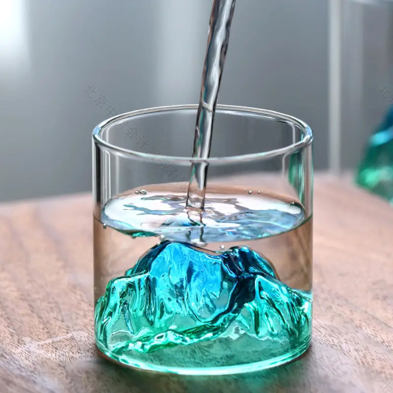 小劉選的水杯.jpg 小劉選的水杯.jpg