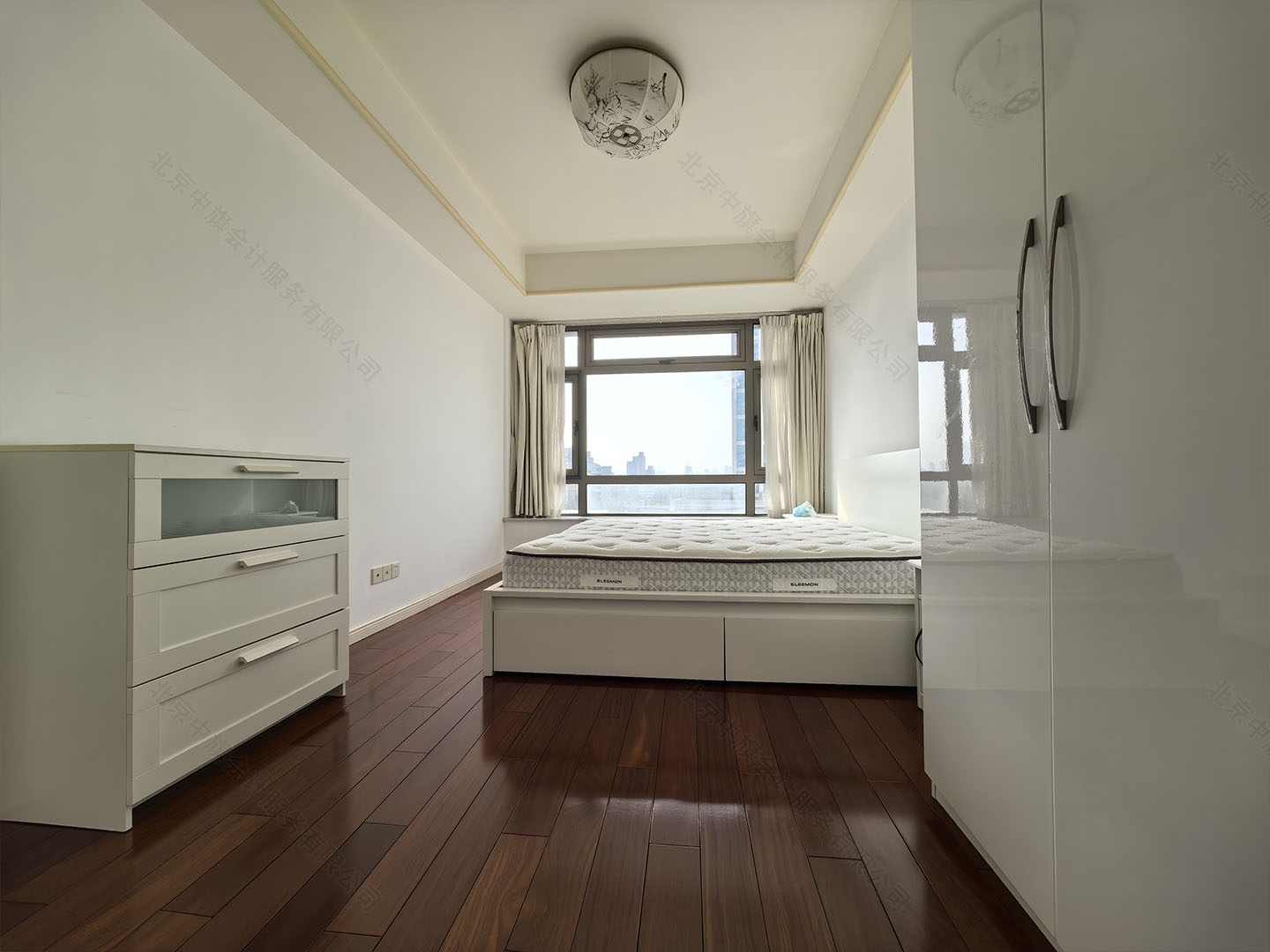 北京可以外銷(xiāo)的房產(chǎn)內(nèi)飾剛拍的照片.jpg 北京可以外銷(xiāo)的房產(chǎn)內(nèi)飾剛拍的照片.jpg