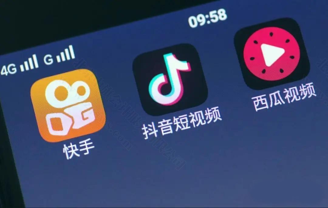 近年短視頻火爆所以視頻剪輯行業(yè)也是非常不錯的.jpg 近年短視頻火爆所以視頻剪輯行業(yè)也是非常不錯的.jpg