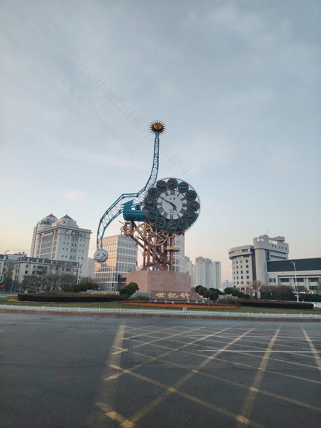 天津世紀(jì)鐘.jpg 天津世紀(jì)鐘.jpg