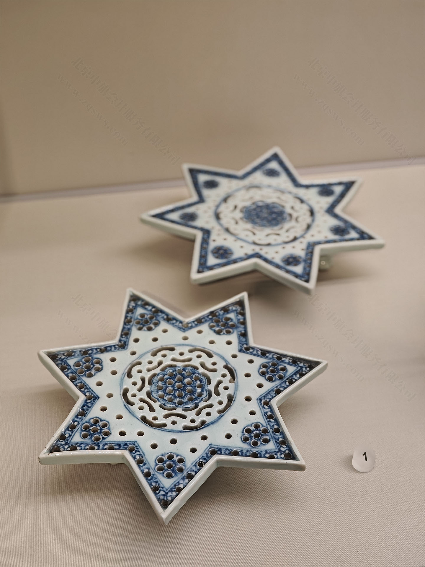 非常精美的瓷器文物.jpg 非常精美的瓷器文物.jpg