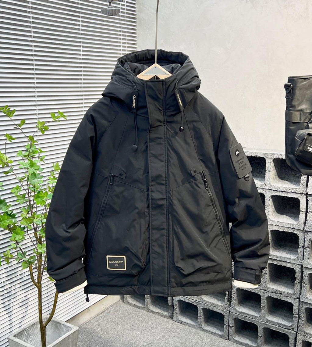 在網(wǎng)上看到的一款羽絨服.jpg 在網(wǎng)上看到的一款羽絨服.jpg