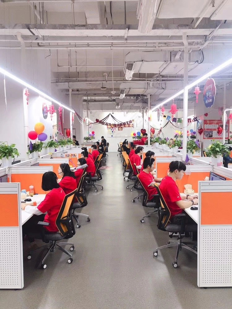 呼叫中心客服再工作中.jpg 呼叫中心客服再工作中.jpg