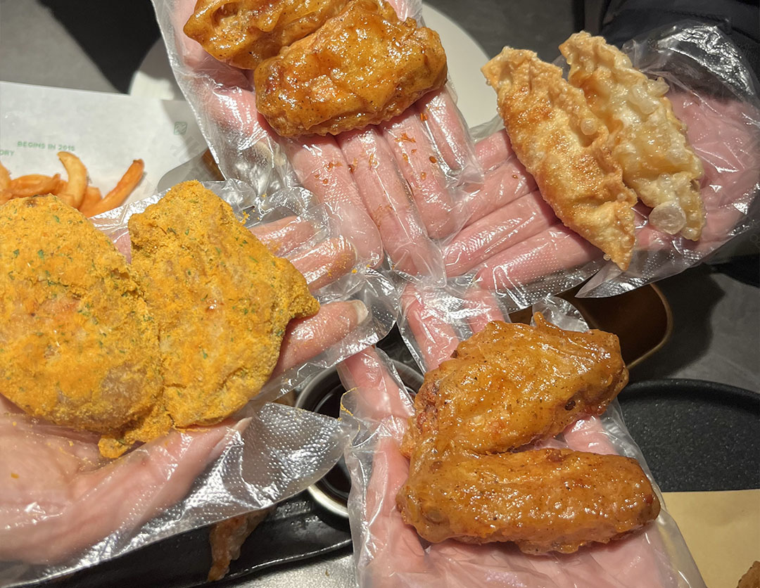 夫妻倆炸出來的雞.jpg 夫妻倆炸出來的雞.jpg