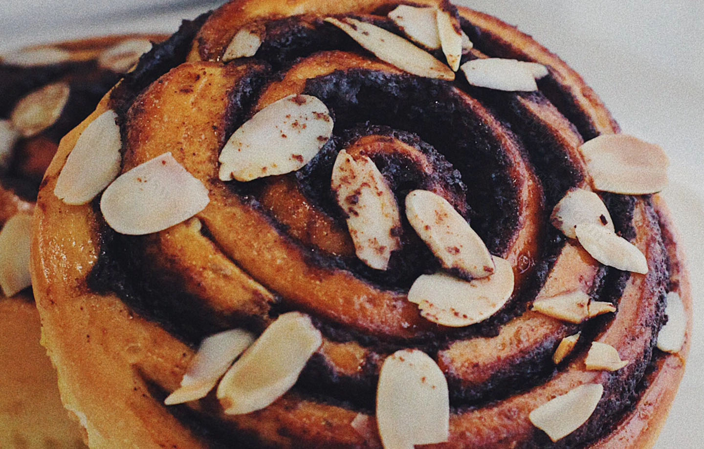 現(xiàn)在面包就是我的一切.jpg 現(xiàn)在面包就是我的一切.jpg