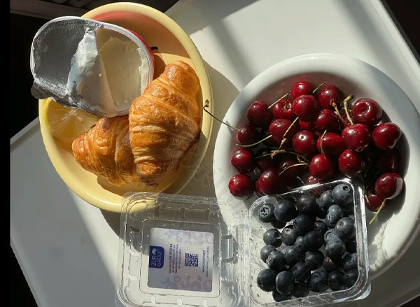 上周末買的正在吃的車厘子.jpg 上周末買的正在吃的車厘子.jpg