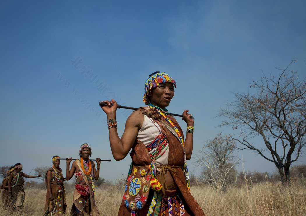 非洲人熱愛(ài)的顏色.jpg 非洲人熱愛(ài)的顏色.jpg