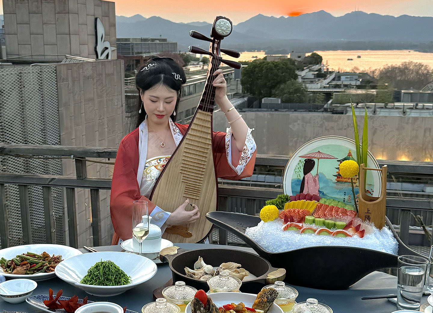 招待費(fèi)用也是有限制的.jpg 招待費(fèi)用也是有限制的.jpg