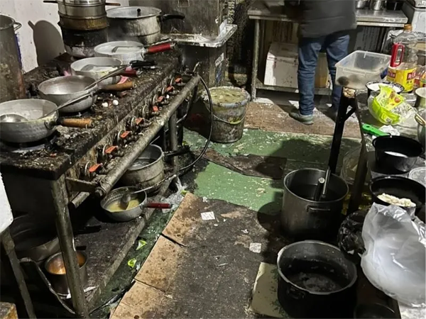 廚房衛(wèi)生堪憂.png 廚房衛(wèi)生堪憂.png