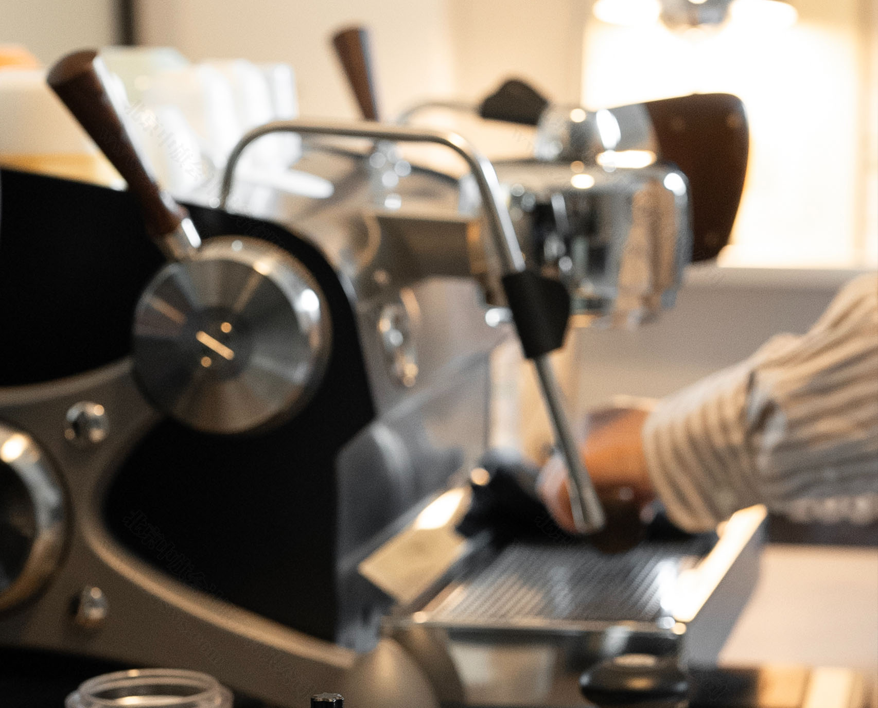 咖啡機設備.jpg 咖啡機設備.jpg