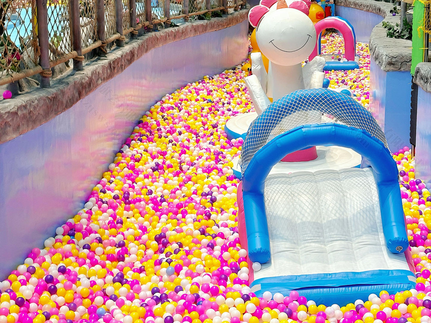 兒童樂園.jpg 兒童樂園.jpg