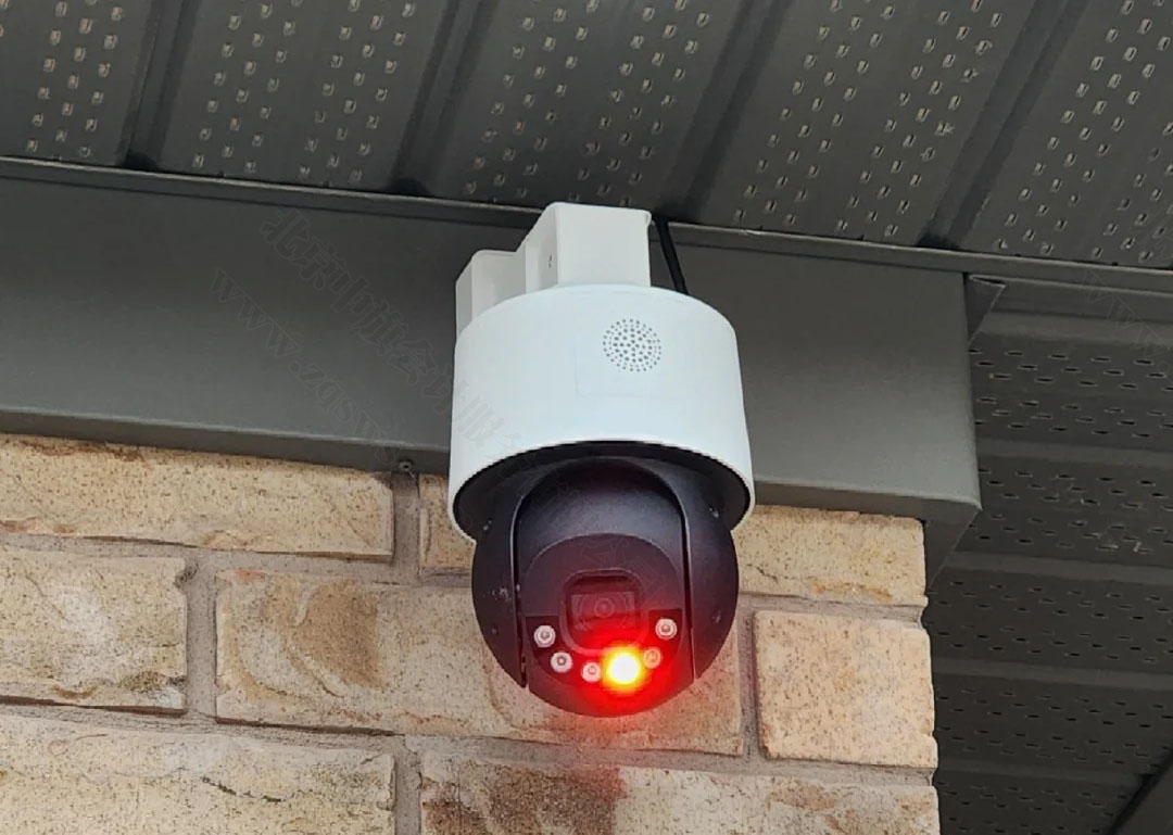 別人裝到一半的監(jiān)控然后跑路了.jpg 別人裝到一半的監(jiān)控然后跑路了.jpg