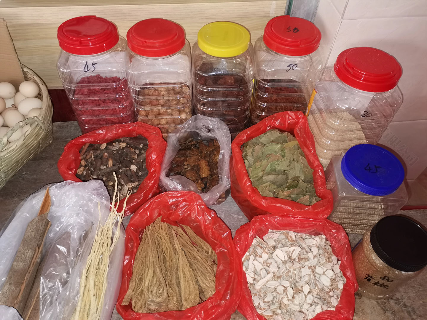 店里正在銷售的干料.jpg 店里正在銷售的干料.jpg