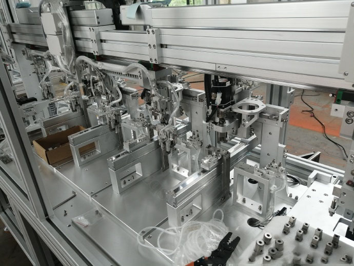 醫(yī)療器械生產(chǎn)車間.jpg 醫(yī)療器械生產(chǎn)車間.jpg