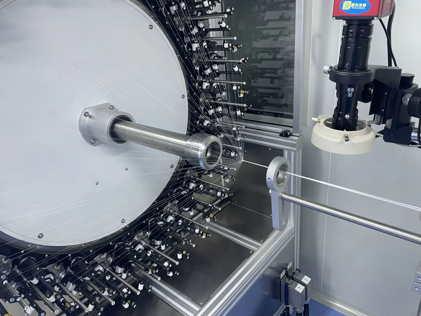 猜猜這個(gè)是在生產(chǎn)什么醫(yī)療器械.jpg 猜猜這個(gè)是在生產(chǎn)什么醫(yī)療器械.jpg