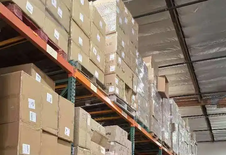 海外倉(cāng)庫(kù)貨物還是比較多的.png 海外倉(cāng)庫(kù)貨物還是比較多的.png