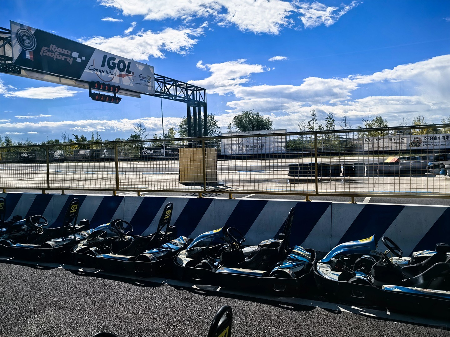 年輕人推動(dòng)卡丁車熱潮 年輕人推動(dòng)卡丁車熱潮