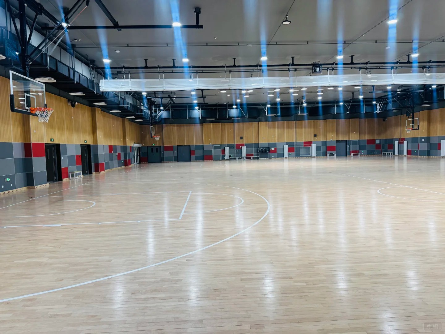 籃球場(chǎng)館 籃球場(chǎng)館