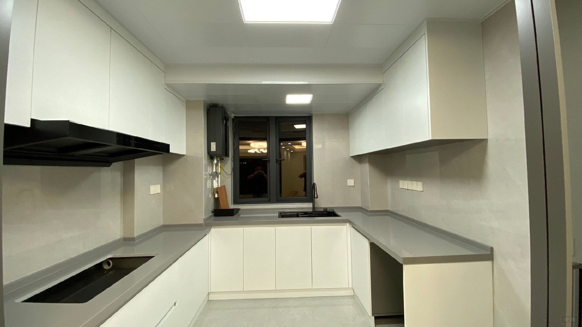 開(kāi)荒保潔阿姨做的衛(wèi)生還是非常干凈的 開(kāi)荒保潔阿姨做的衛(wèi)生還是非常干凈的