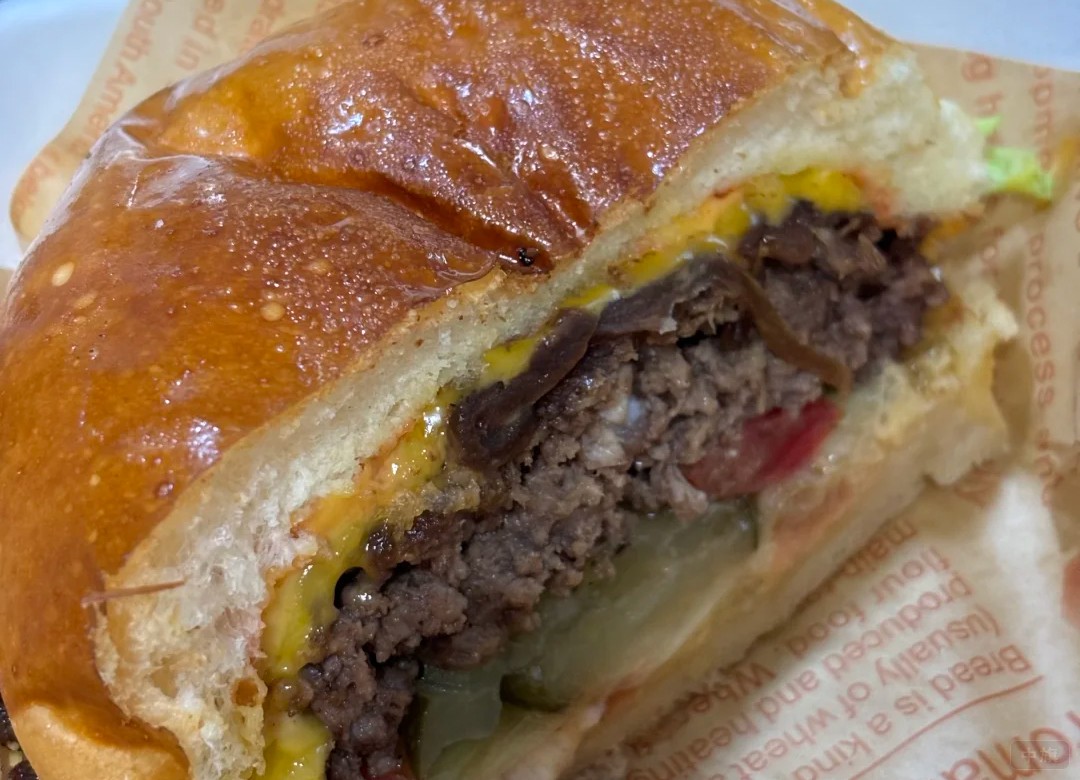 漢堡包咬了一口 漢堡包咬了一口