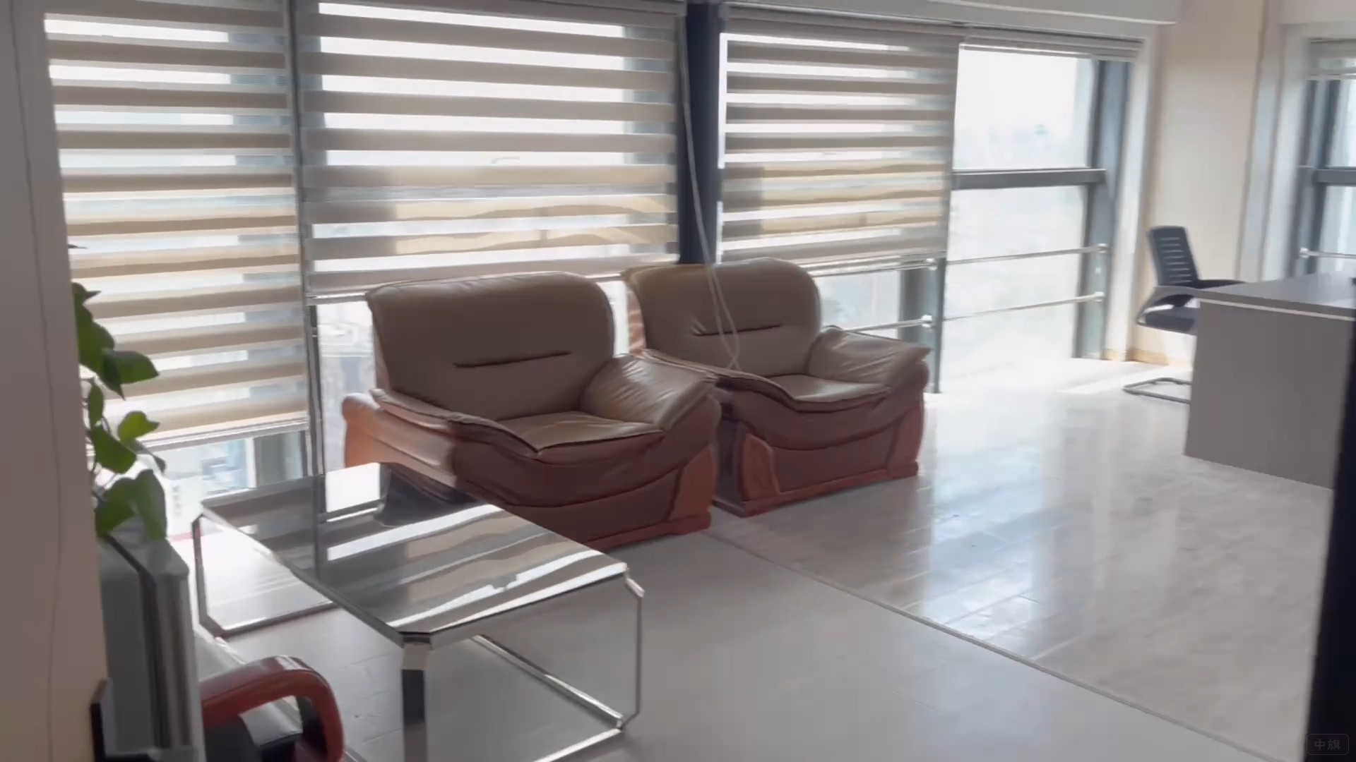 共享辦公室大的會(huì)客間 共享辦公室大的會(huì)客間